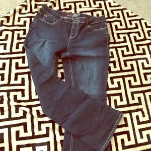 Boot cut jeans